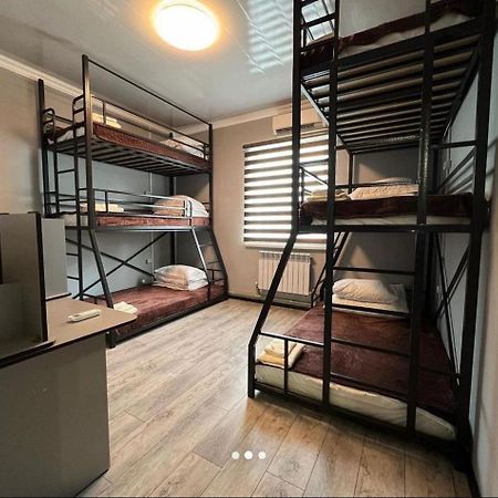 Kuze Hostel Almaty Eksteriør bilde
