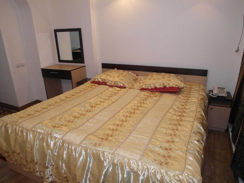 Kuze Hostel Almaty Eksteriør bilde